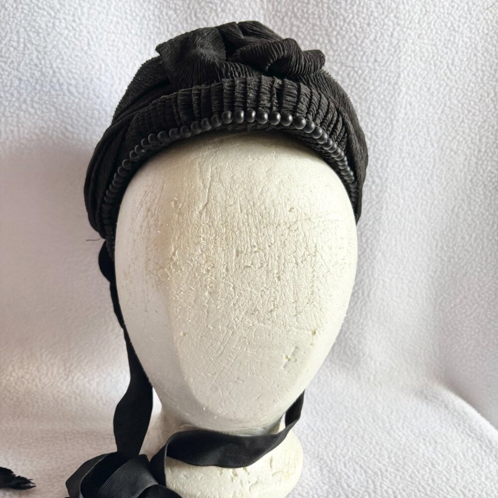 Antique Victorian Black Crepe Beaded Ruched Bonnet - Picture 9 of 15